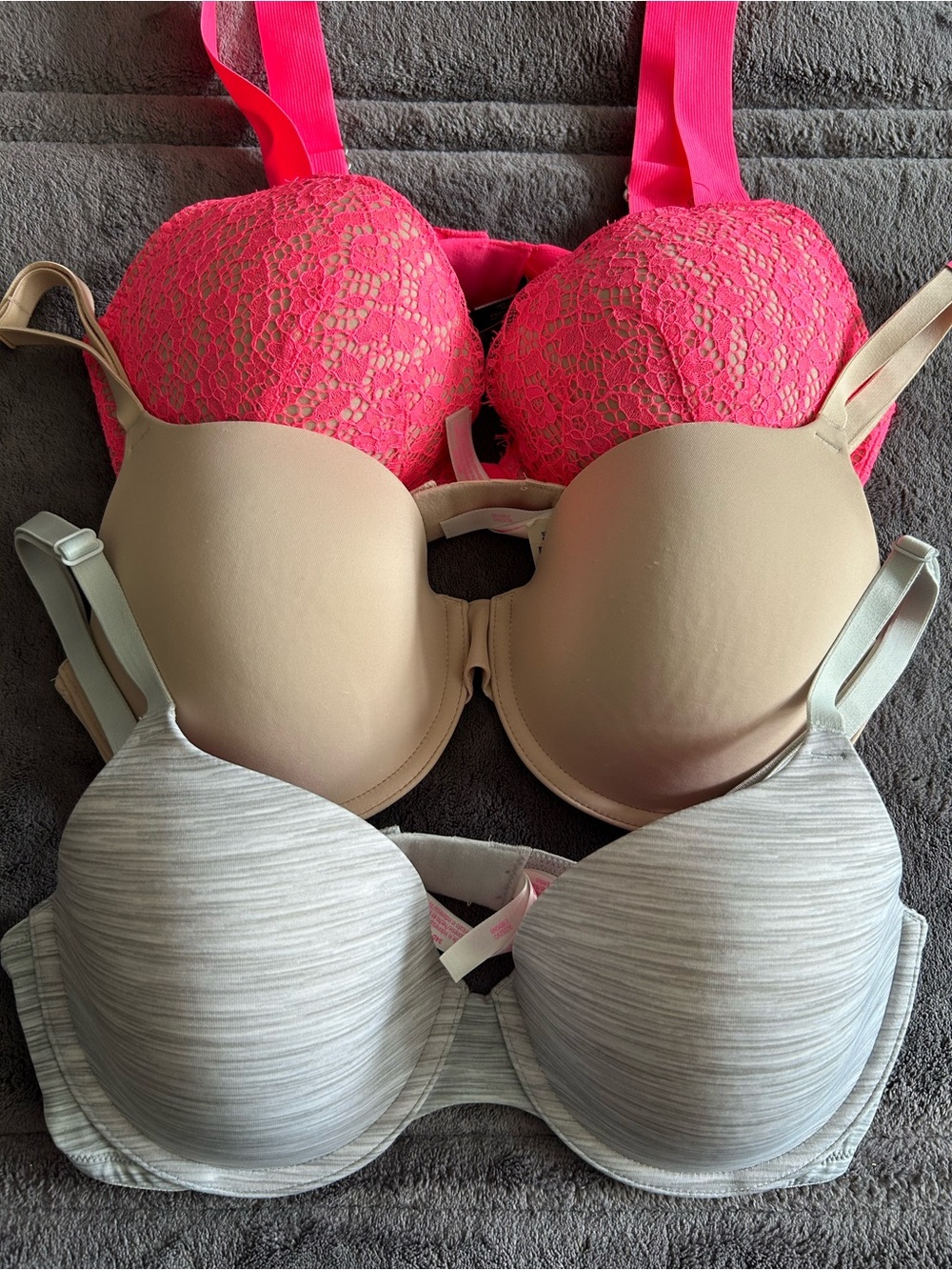 Victoria’s Secret Bundle of 3 Push Up Bra Size 34D NWOT